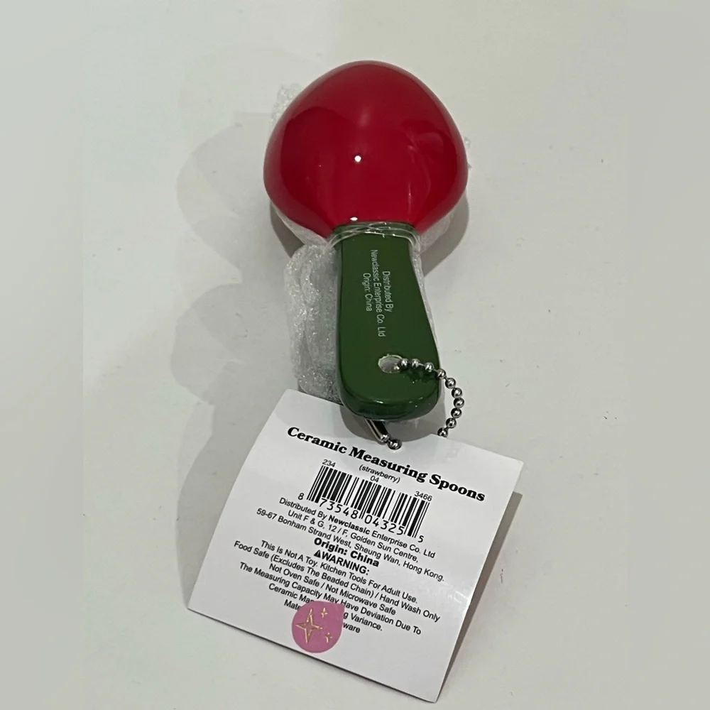 TARGET :: STRAWBERRY HOUSEWARES